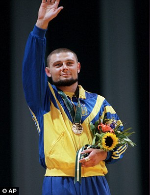 33A8BF2B00000578-3565821-image-a-6_1461949592247