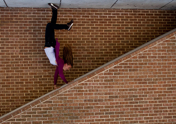 forced-perspective-creative-angle-photography-14-570cdc50b8f08_605