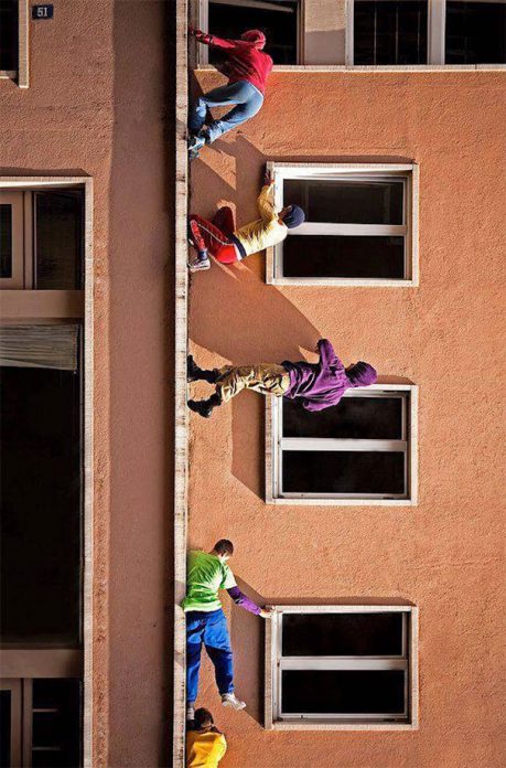 forced-perspective-creative-angle-photography-8-570cdc44c285d_605